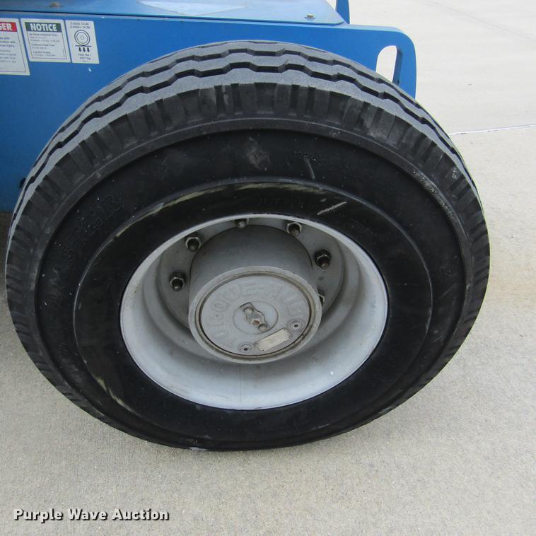 image for item DD2748 2005 Genie Z45/25 boom lift