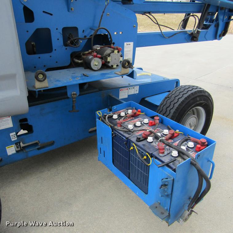 image for item DD2748 2005 Genie Z45/25 boom lift