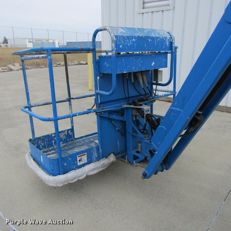 image for item DD2748 2005 Genie Z45/25 boom lift