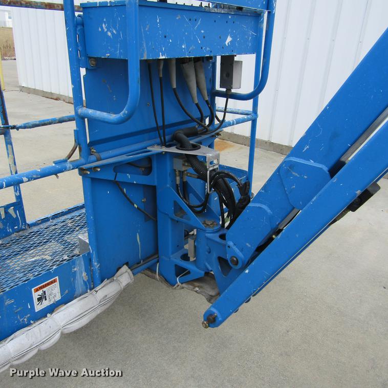 image for item DD2748 2005 Genie Z45/25 boom lift