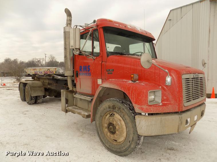image for item DD2900 2004 Freightliner FL80 roll off container truck