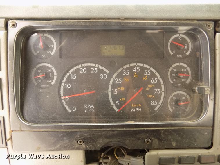 image for item DD2900 2004 Freightliner FL80 roll off container truck