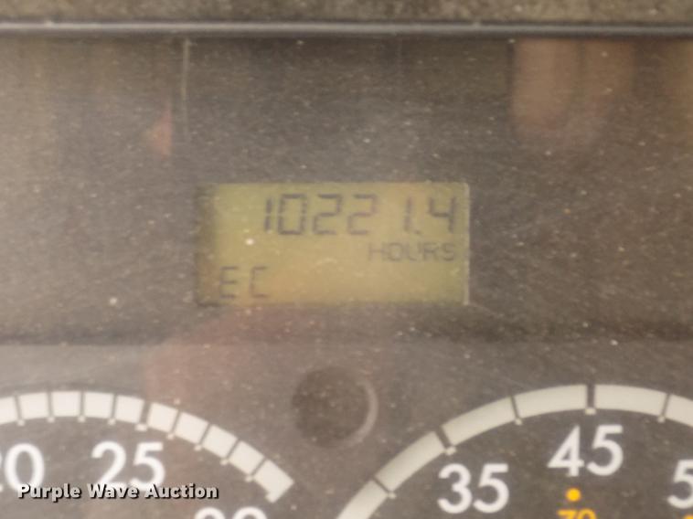 image for item DD2900 2004 Freightliner FL80 roll off container truck