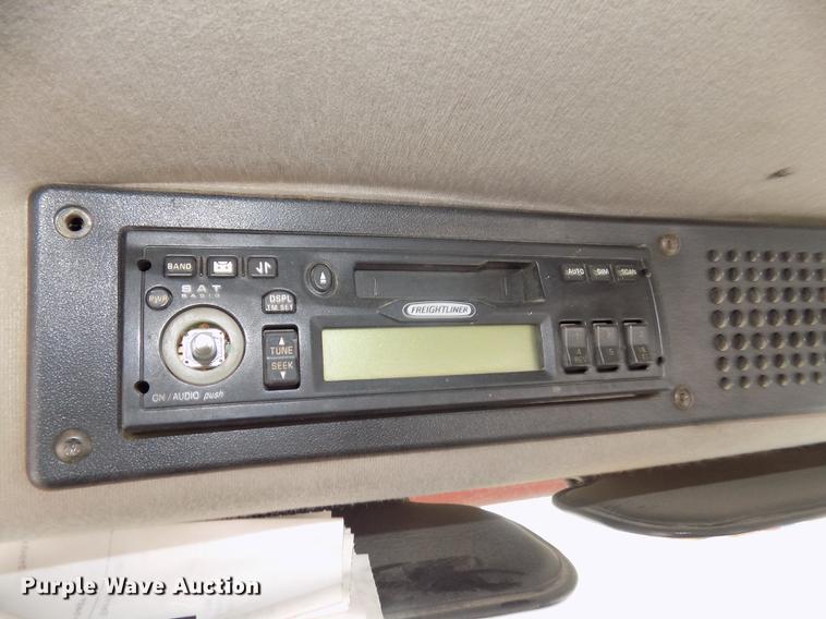 image for item DD2900 2004 Freightliner FL80 roll off container truck