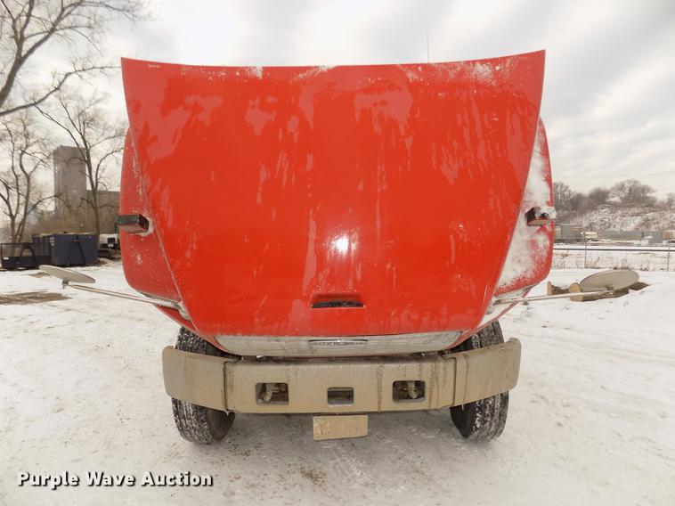 image for item DD2900 2004 Freightliner FL80 roll off container truck