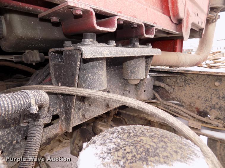 image for item DD2900 2004 Freightliner FL80 roll off container truck