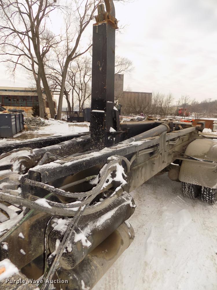 image for item DD2900 2004 Freightliner FL80 roll off container truck