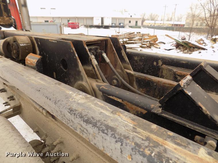 image for item DD2900 2004 Freightliner FL80 roll off container truck