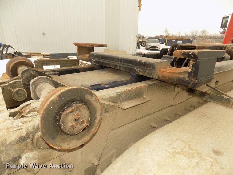 image for item DD2900 2004 Freightliner FL80 roll off container truck