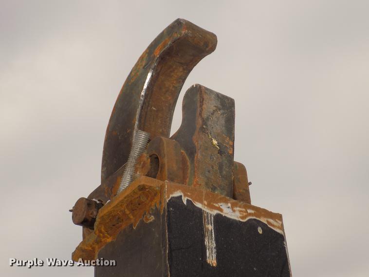 image for item DD2900 2004 Freightliner FL80 roll off container truck