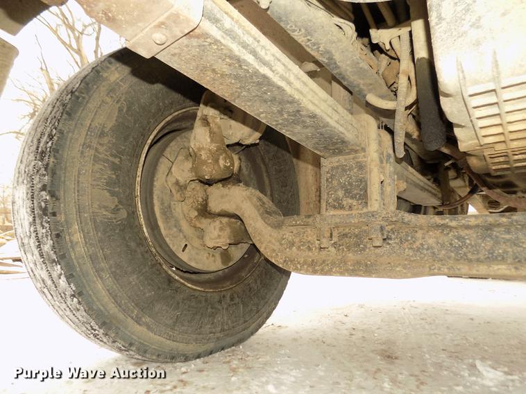 image for item DD2900 2004 Freightliner FL80 roll off container truck