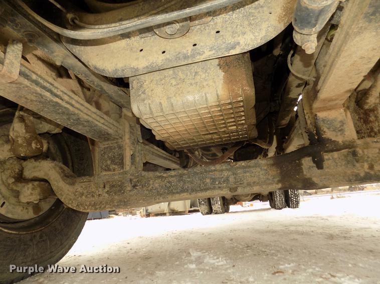 image for item DD2900 2004 Freightliner FL80 roll off container truck