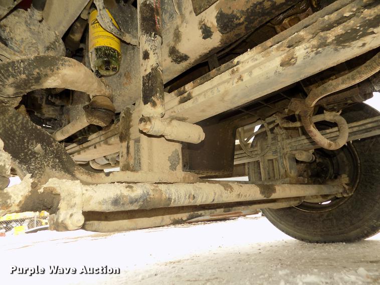 image for item DD2900 2004 Freightliner FL80 roll off container truck