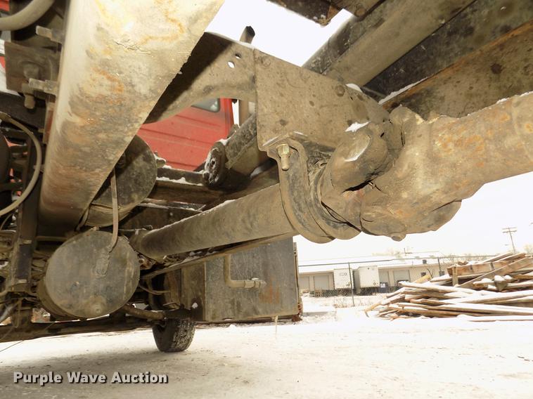 image for item DD2900 2004 Freightliner FL80 roll off container truck