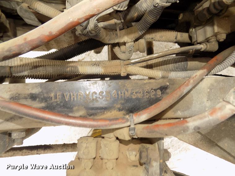 image for item DD2900 2004 Freightliner FL80 roll off container truck