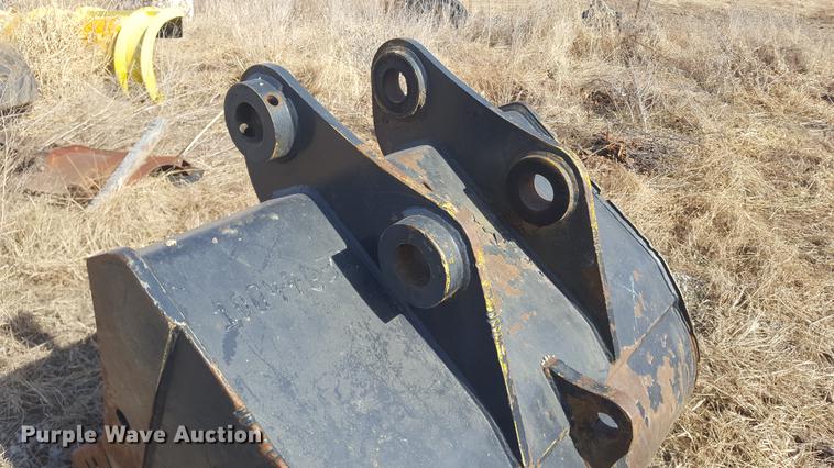 image for item DD5439 Geith 48"W excavator bucket