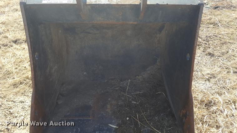 image for item DD5439 Geith 48"W excavator bucket