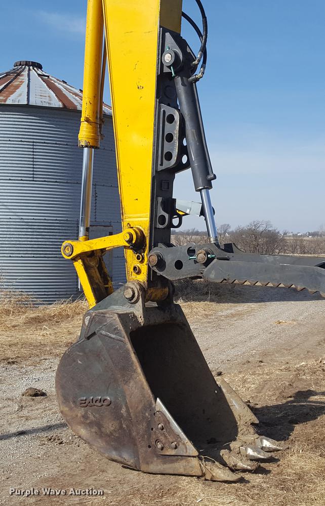 image for item DD5441 2007 Komatsu PC200LC-8 excavator