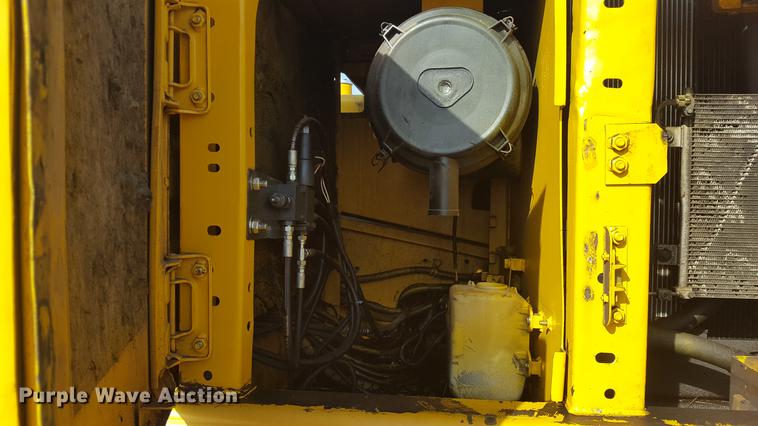 image for item DD5441 2007 Komatsu PC200LC-8 excavator