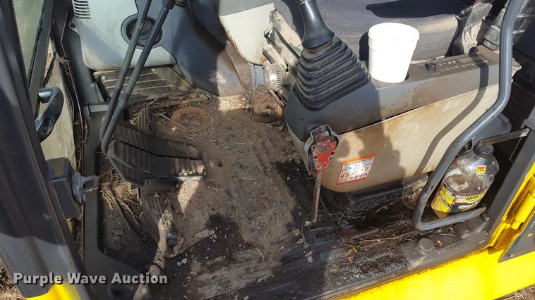 image for item DD5441 2007 Komatsu PC200LC-8 excavator