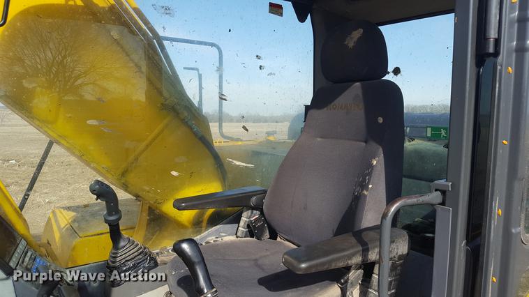 image for item DD5441 2007 Komatsu PC200LC-8 excavator