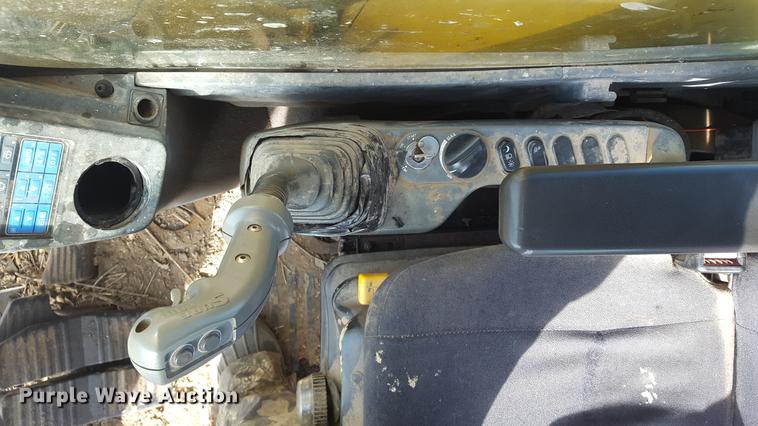 image for item DD5441 2007 Komatsu PC200LC-8 excavator