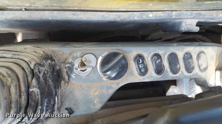 image for item DD5441 2007 Komatsu PC200LC-8 excavator