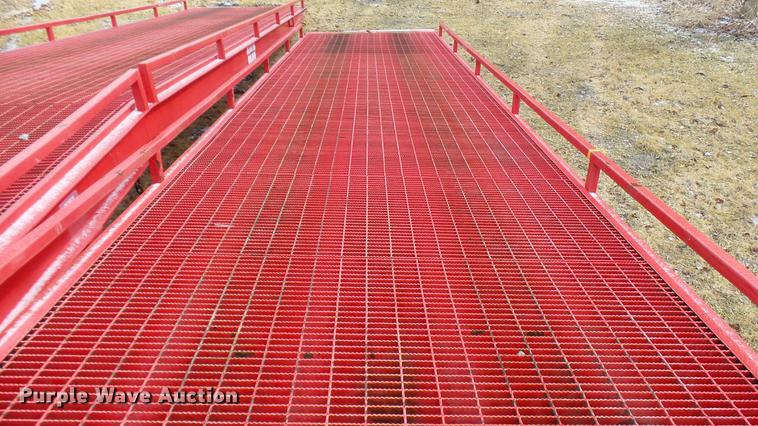 image for item DD9025 Dura-Ramp DR-M36B loading dock
