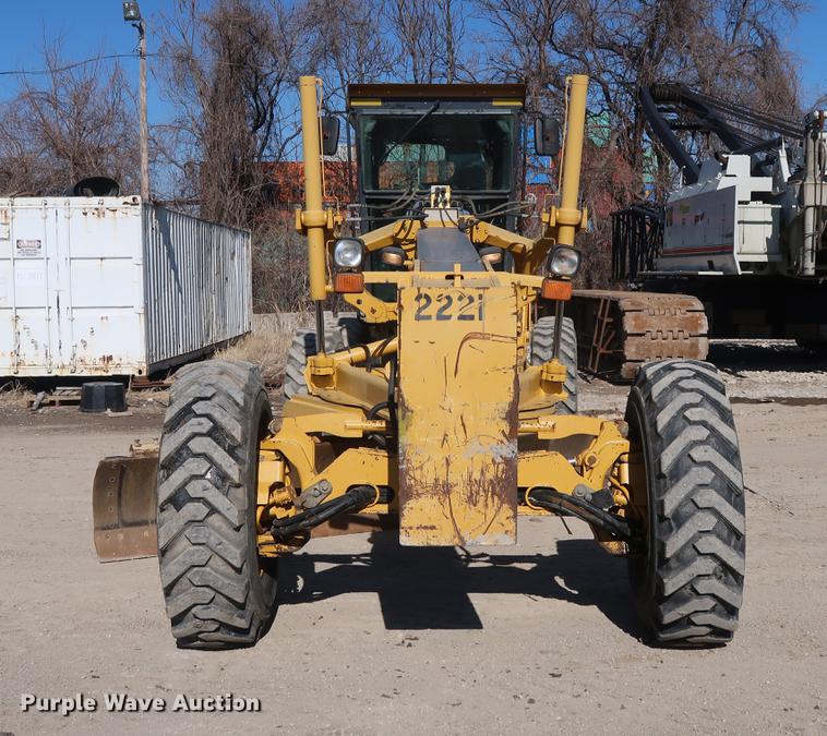 image for item DF3515 2004 John Deere 772CH motor grader