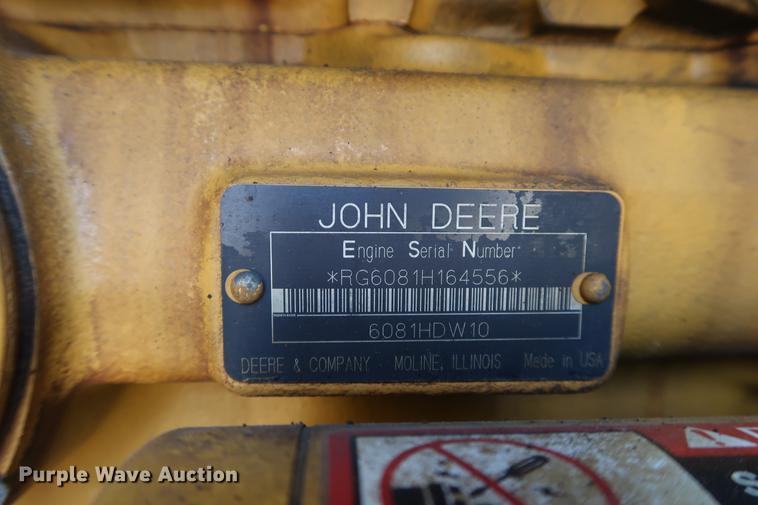 image for item DF3515 2004 John Deere 772CH motor grader