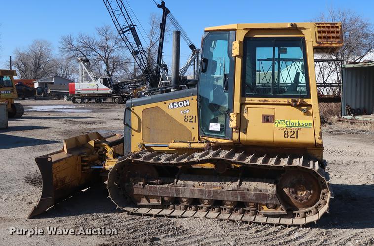 image for item DF3516 2003 John Deere 450H dozer