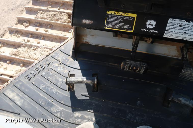 image for item DF3516 2003 John Deere 450H dozer