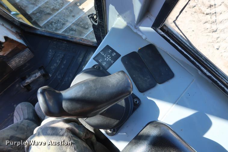 image for item DF3516 2003 John Deere 450H dozer