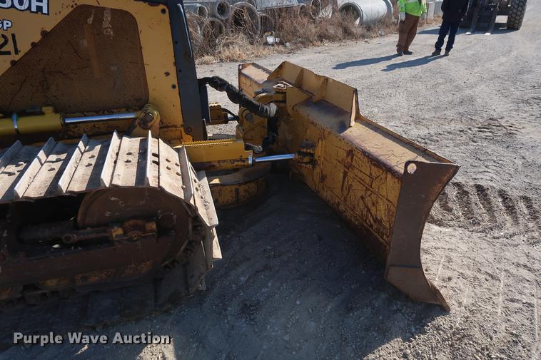 image for item DF3516 2003 John Deere 450H dozer