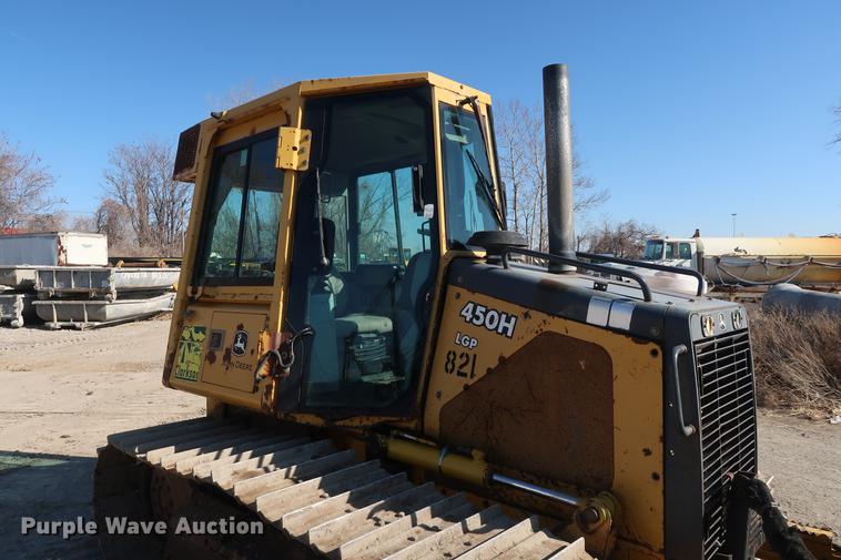 image for item DF3516 2003 John Deere 450H dozer