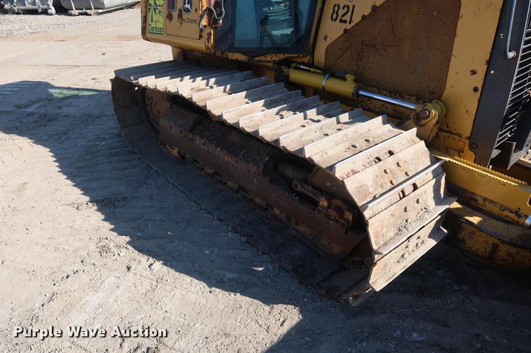 image for item DF3516 2003 John Deere 450H dozer