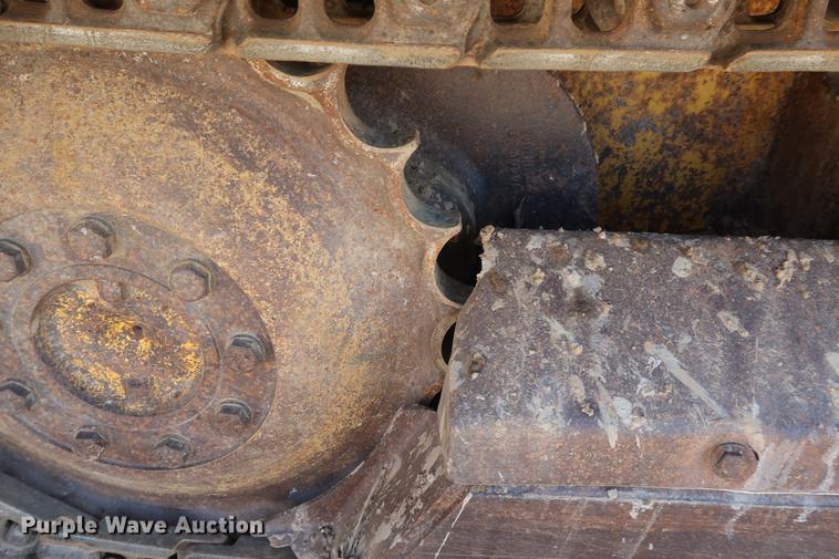 image for item DF3516 2003 John Deere 450H dozer