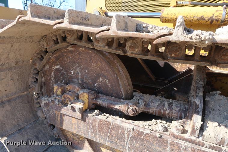 image for item DF3516 2003 John Deere 450H dozer