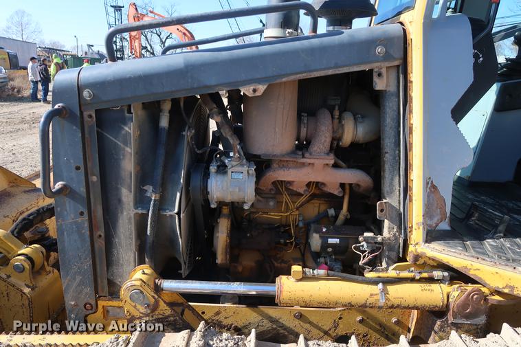 image for item DF3516 2003 John Deere 450H dozer