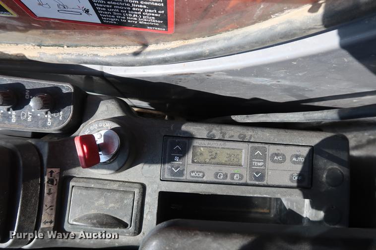 image for item DF3517 2006 Hitachi ZX270 LC excavator