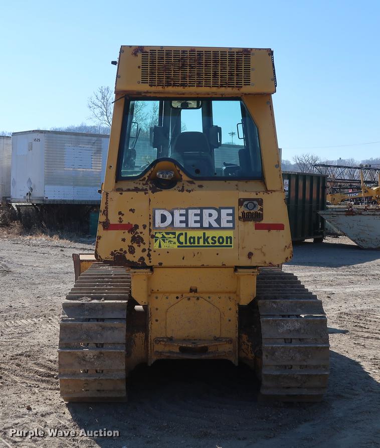 image for item DF3518 2004 John Deere 650H dozer