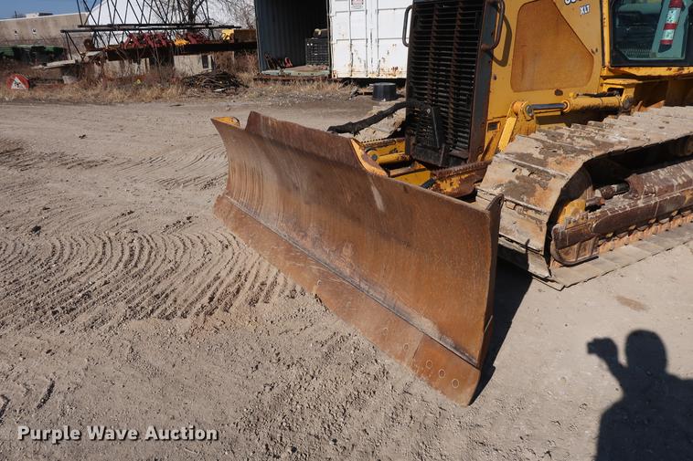 image for item DF3518 2004 John Deere 650H dozer