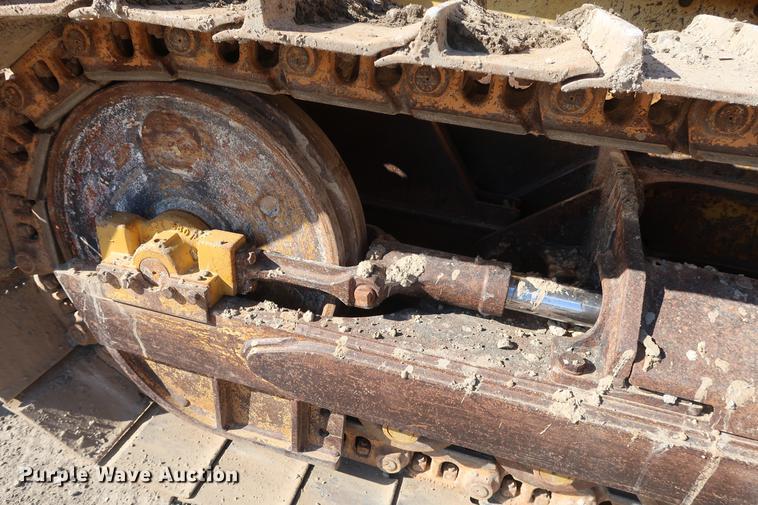 image for item DF3518 2004 John Deere 650H dozer