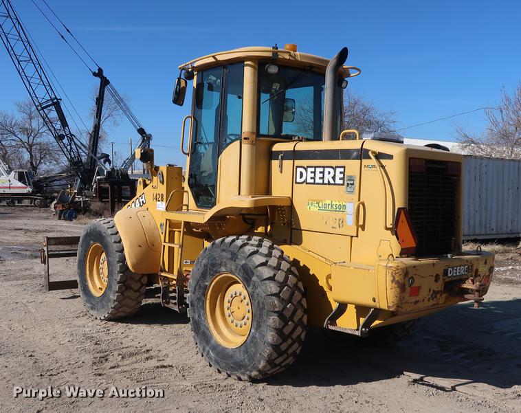 image for item DF3519 2000 John Deere 444H wheel loader