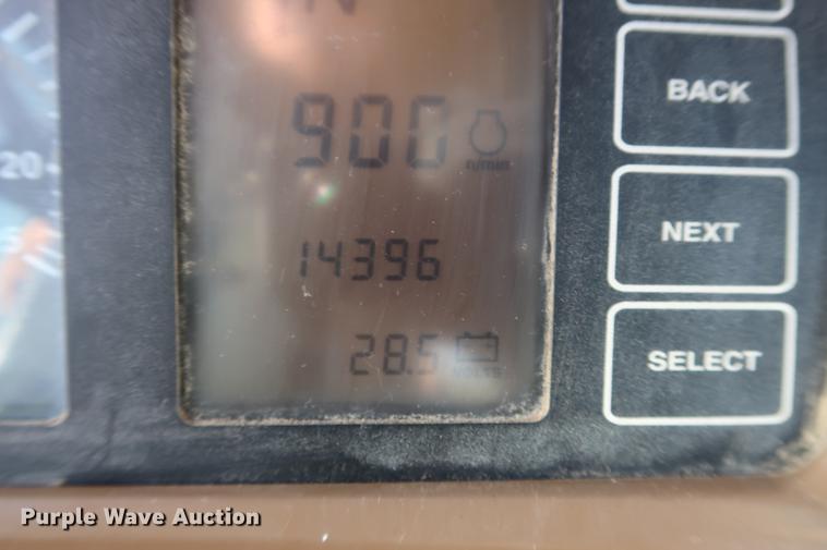 image for item DF3519 2000 John Deere 444H wheel loader