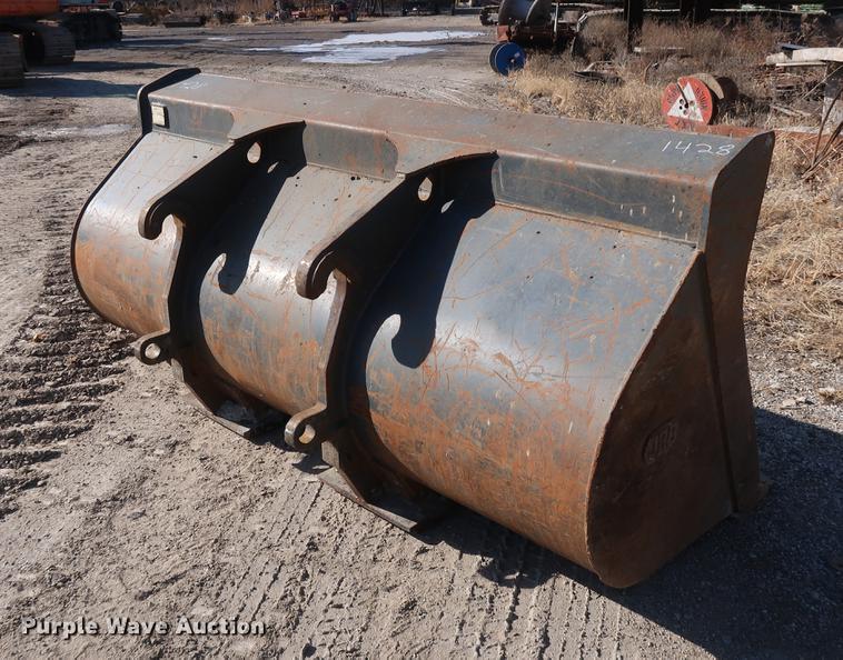 image for item DF3519 2000 John Deere 444H wheel loader