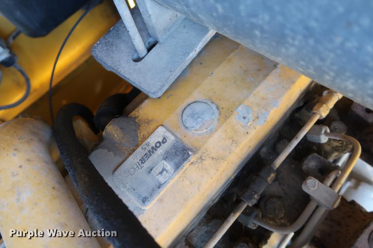 image for item DF3519 2000 John Deere 444H wheel loader