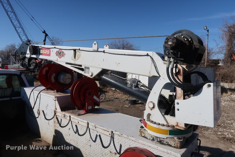 image for item DF3520 2007 Ford F750 Super Duty XLT service truck with crane