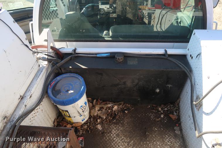 image for item DF3520 2007 Ford F750 Super Duty XLT service truck with crane