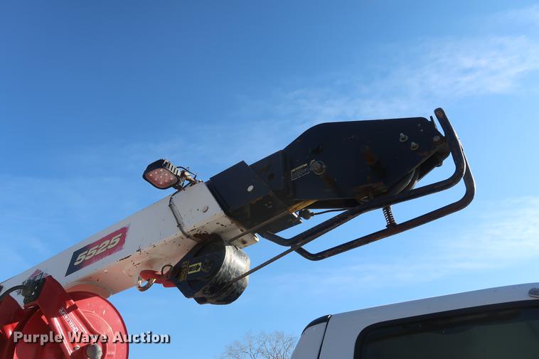 image for item DF3520 2007 Ford F750 Super Duty XLT service truck with crane